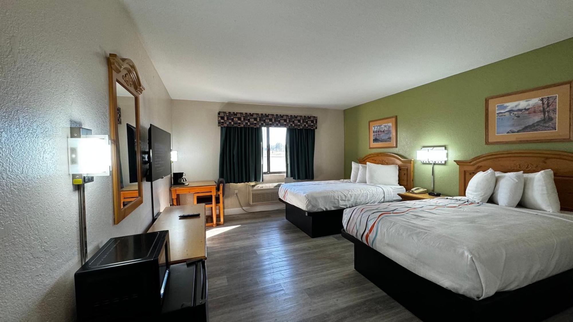 Regency Inn And Suites Stilwell Eksteriør billede