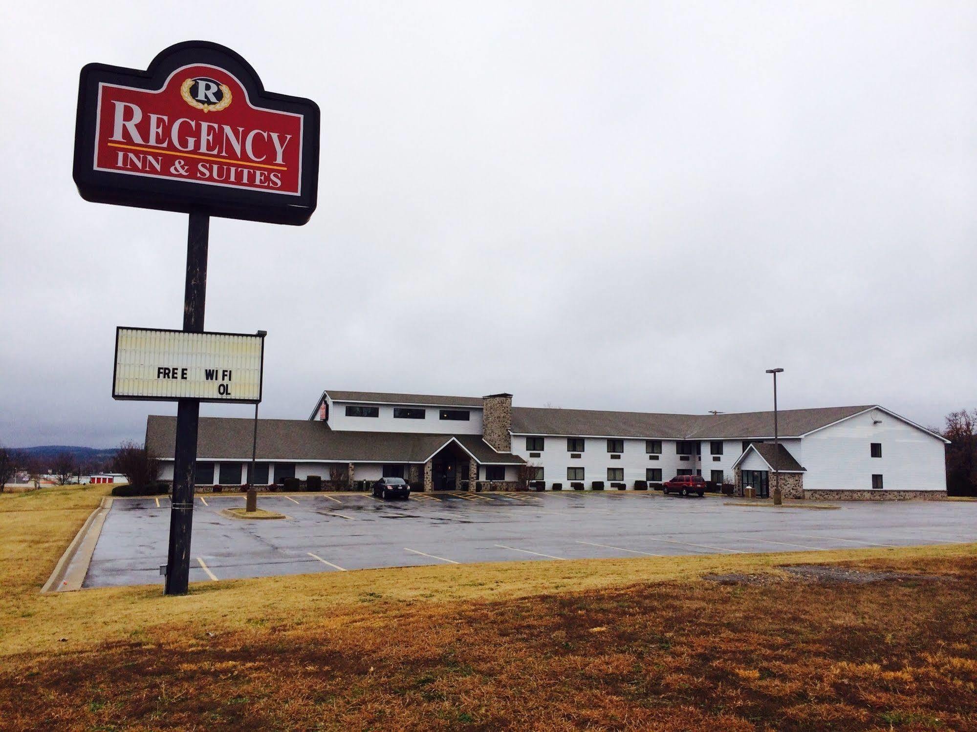 Regency Inn And Suites Stilwell Eksteriør billede