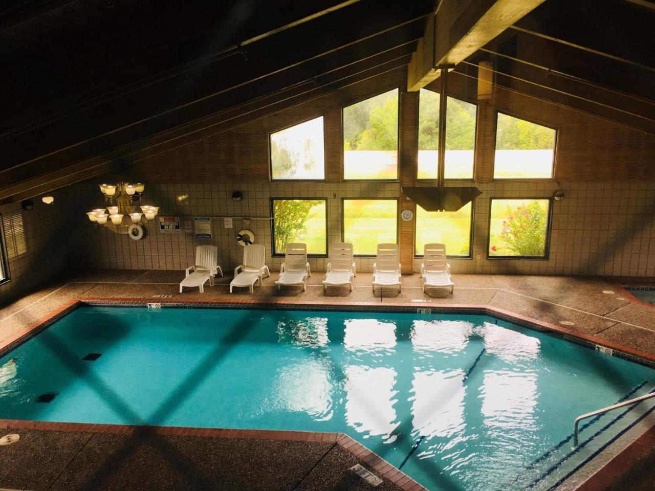 Regency Inn And Suites Stilwell Eksteriør billede